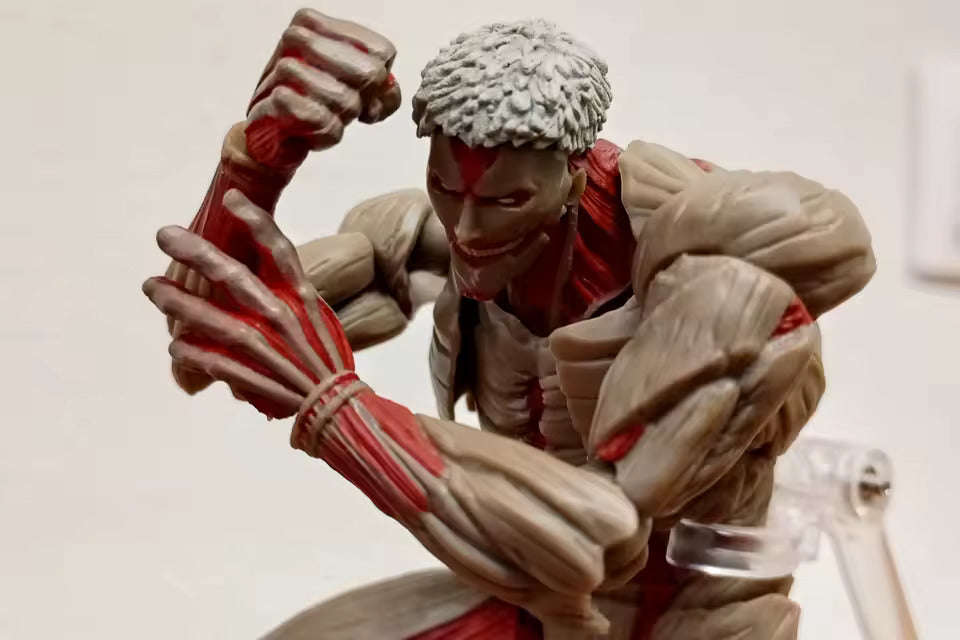Armored Titan Anime Action Figure, Attack on Titan Anime Figurine Movable Joint Model Toys 17 CM